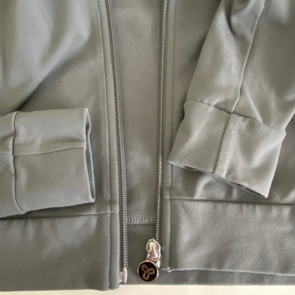 TNA Aritzia Jacket - Picture 6 of 9